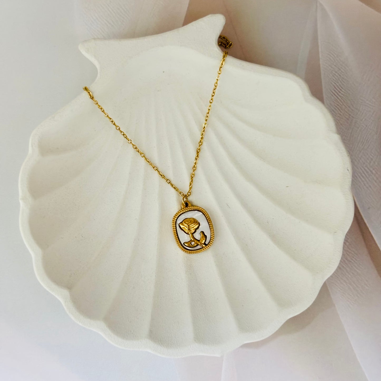 Dainty Diamond Rose