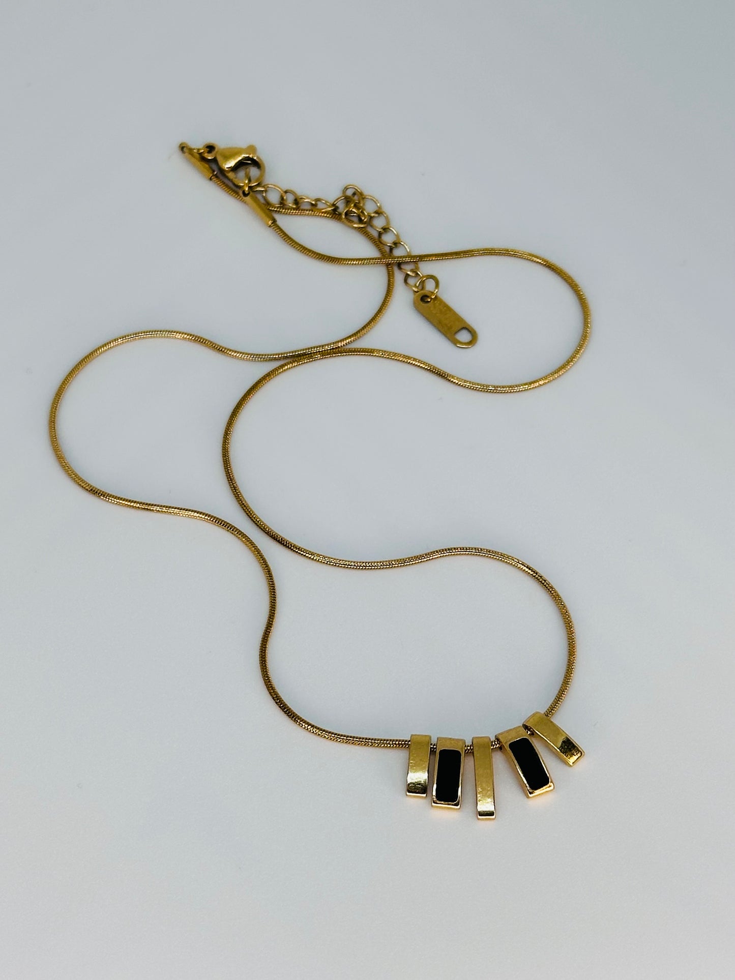Amara Dainty Necklace