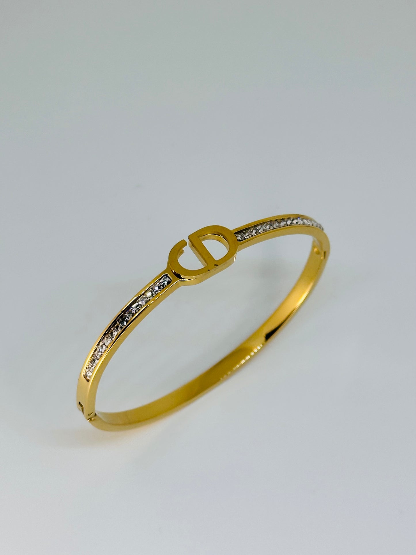 Crystal Love Kada