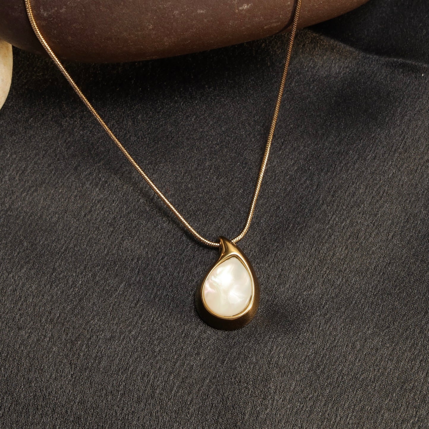 Mother Pearl Necklace