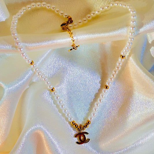 Channel Necklace