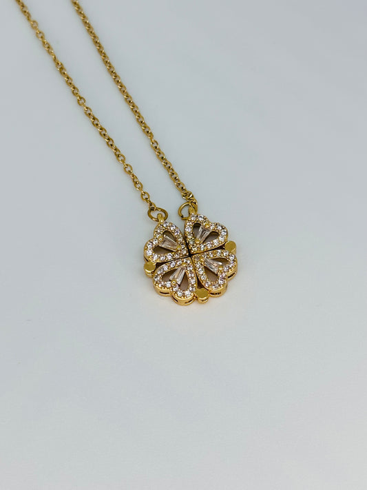 Clover Magnet Necklace