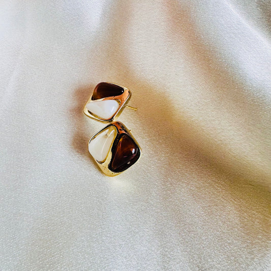 Dual Tone Of White & Brown Square Earrings