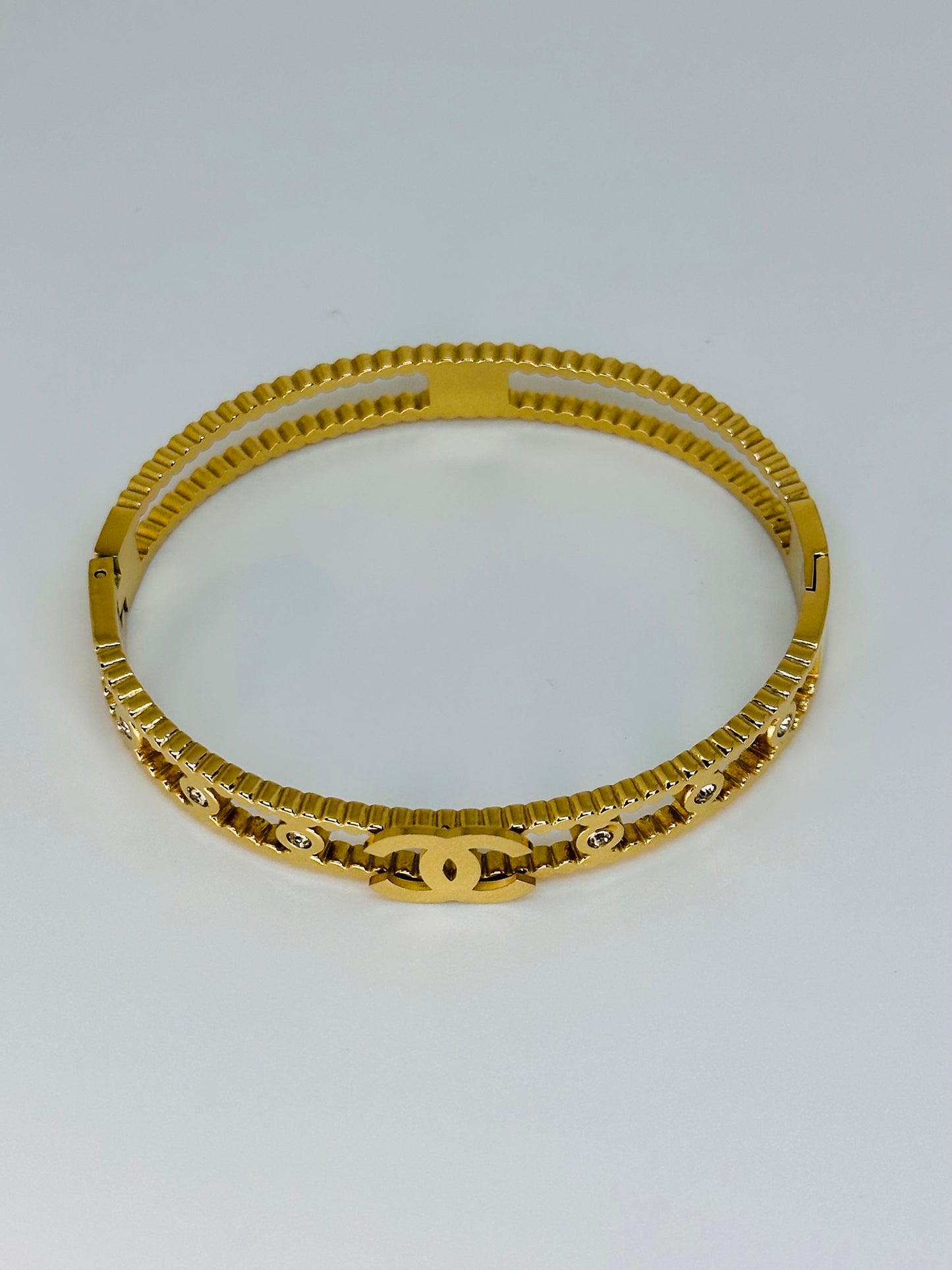 Channel Luxe Kada