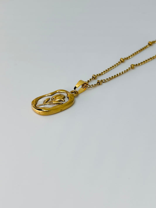 Sky-sixty Floral Necklace